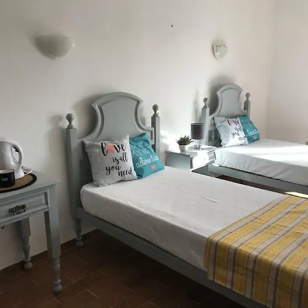 Suites & Hotel