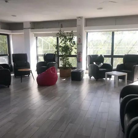 Suites & ألفور