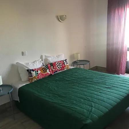 Suites & فندق